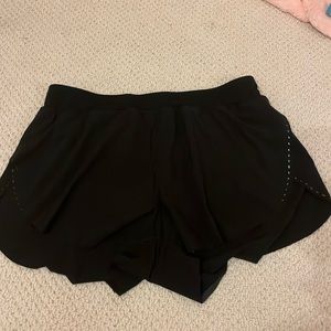 Lululemon find your pace high waisted shorts size 12